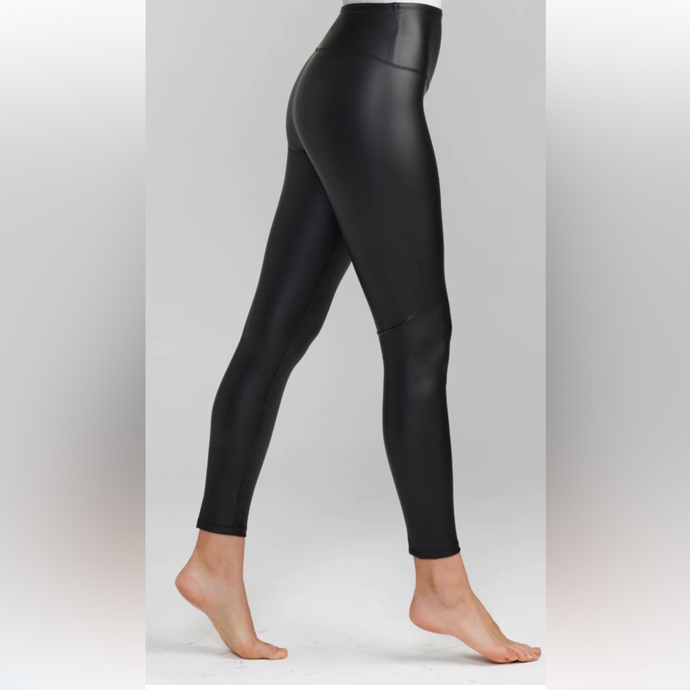 Leggings shaping faux leather by yummie
